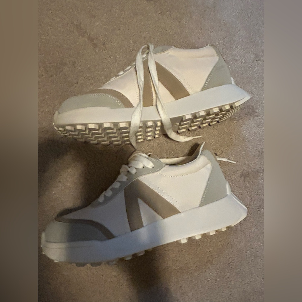 Fashion platform sneaker